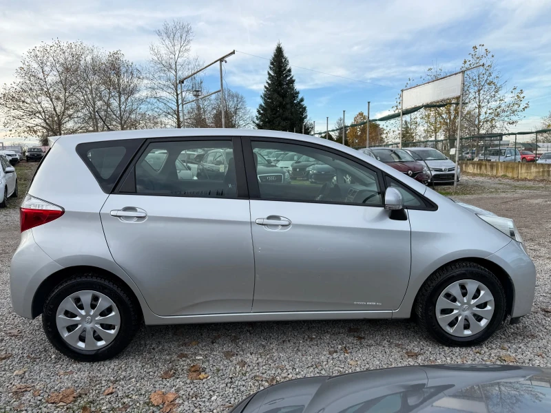 Toyota Verso S 1.3vvt-i, снимка 5 - Автомобили и джипове - 53471121