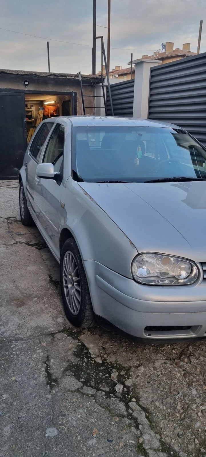 VW Golf, снимка 2 - Автомобили и джипове - 48633318