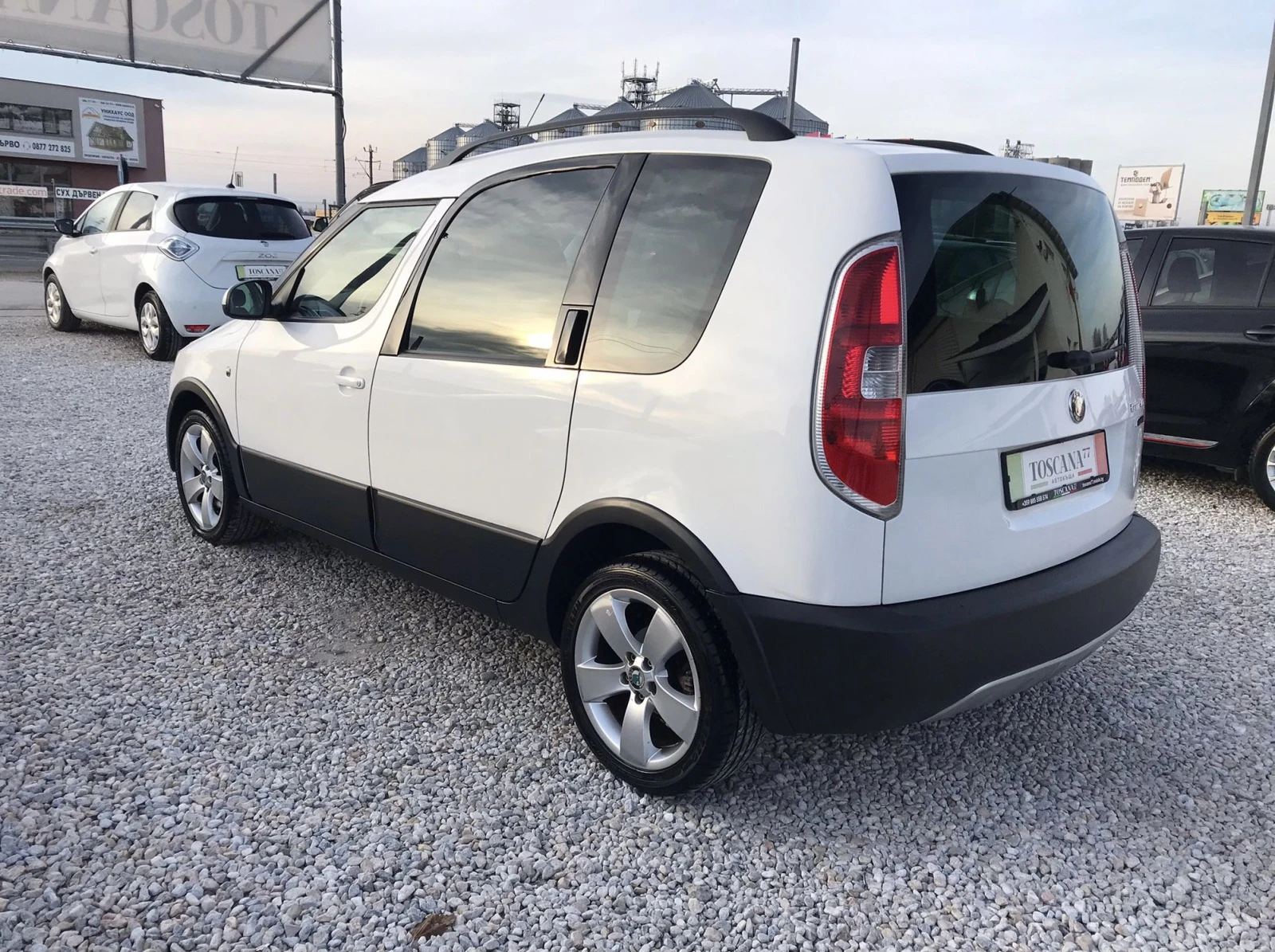 Skoda Roomster SCOUT - 1.4tdi 80 k.c. Euro 4 Лизинг - изображение 3