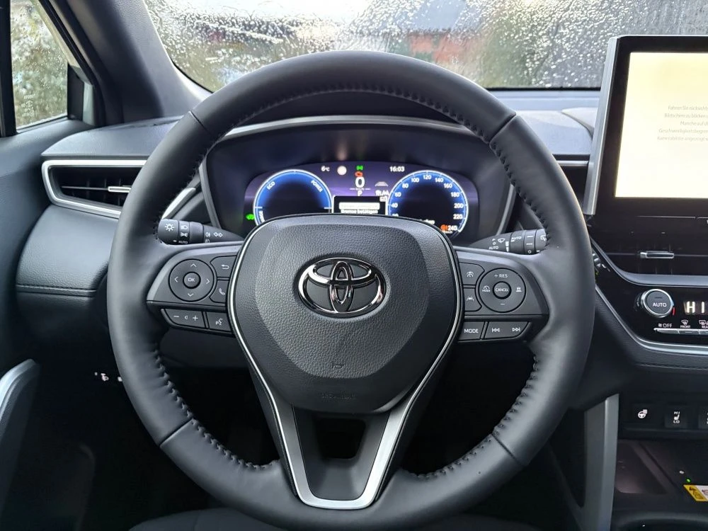 Toyota Corolla Cross 1.8 Hybrid Style Comfort - изображение 9