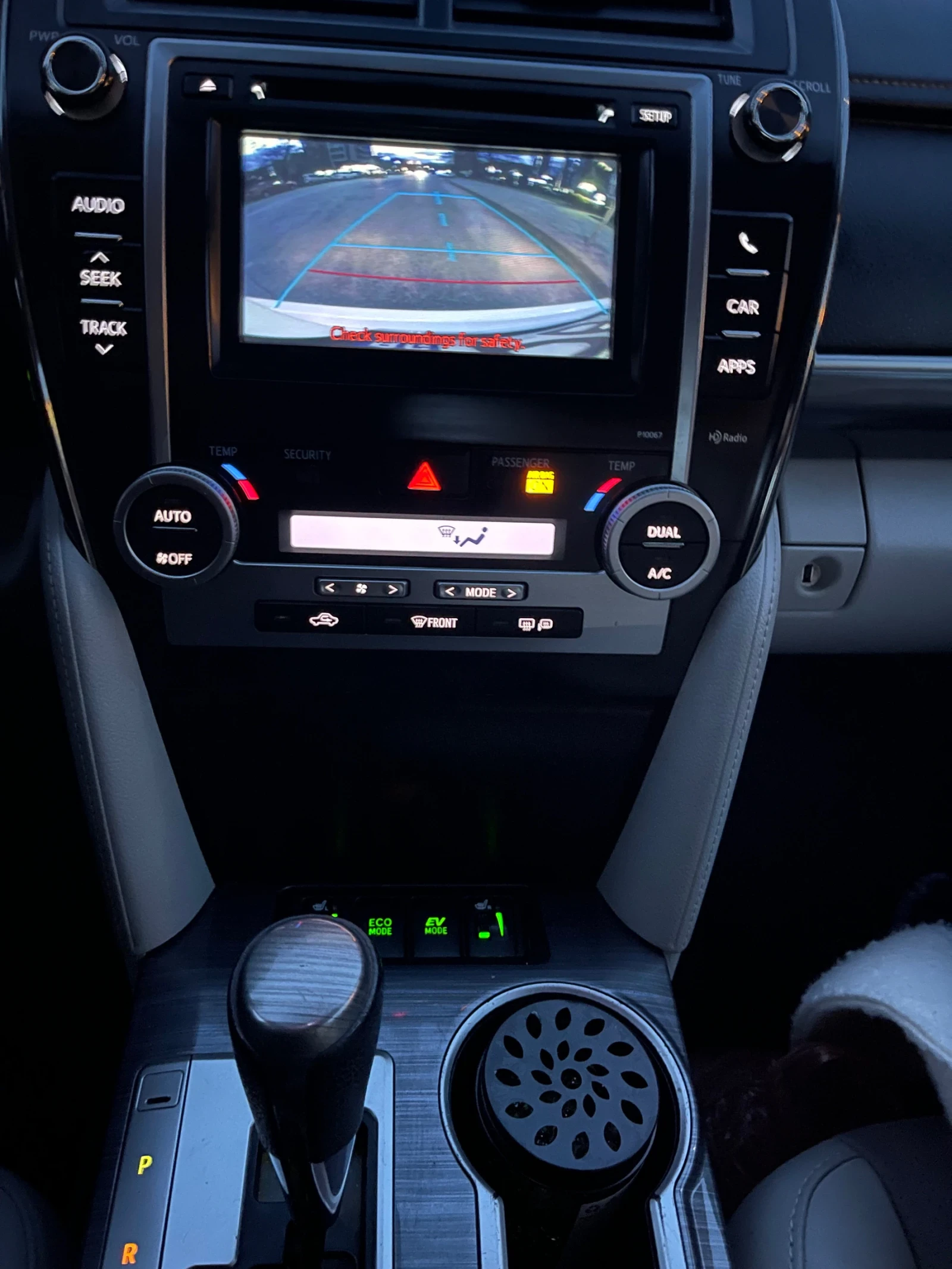 Toyota Camry XLE. Уникат! 22500 лв. Спешно! - изображение 9