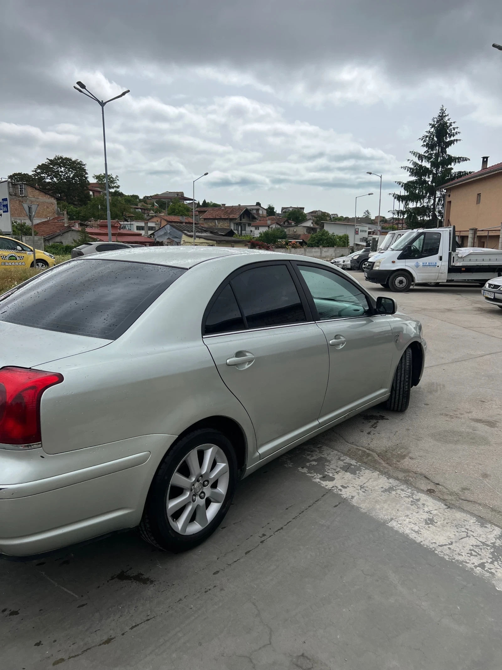 Toyota Avensis  - изображение 5