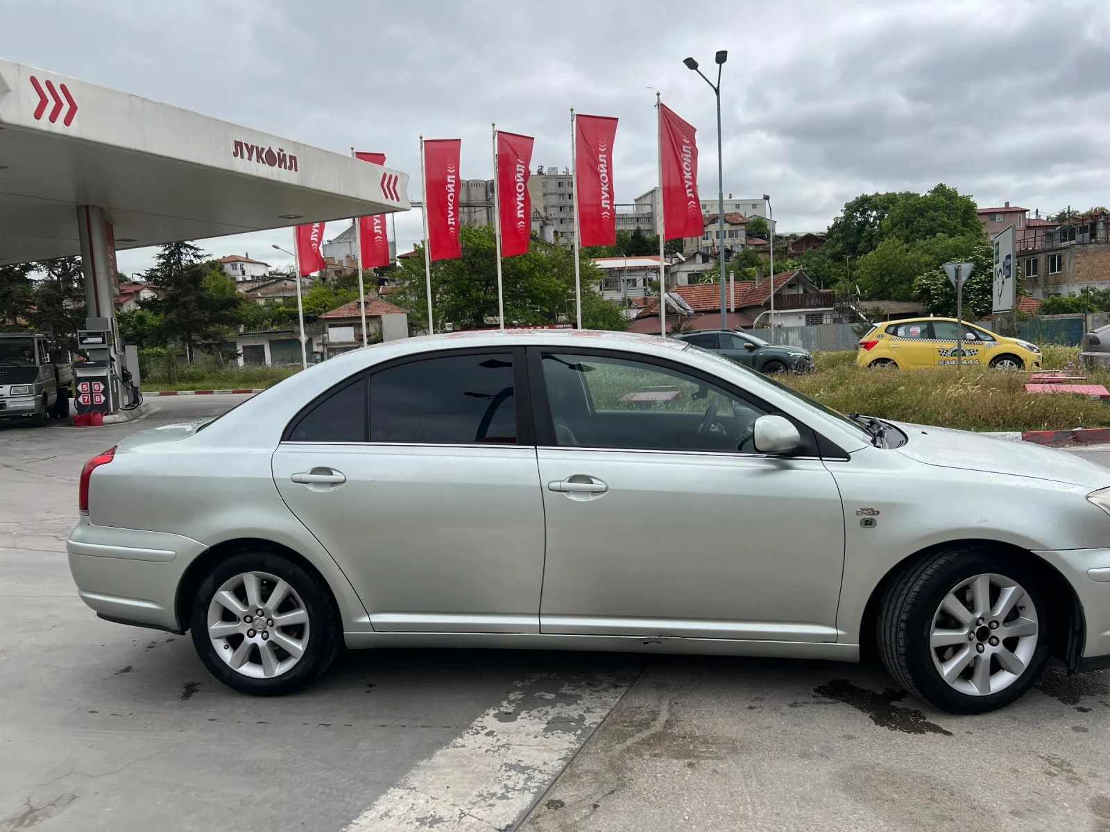 Toyota Avensis  - изображение 6