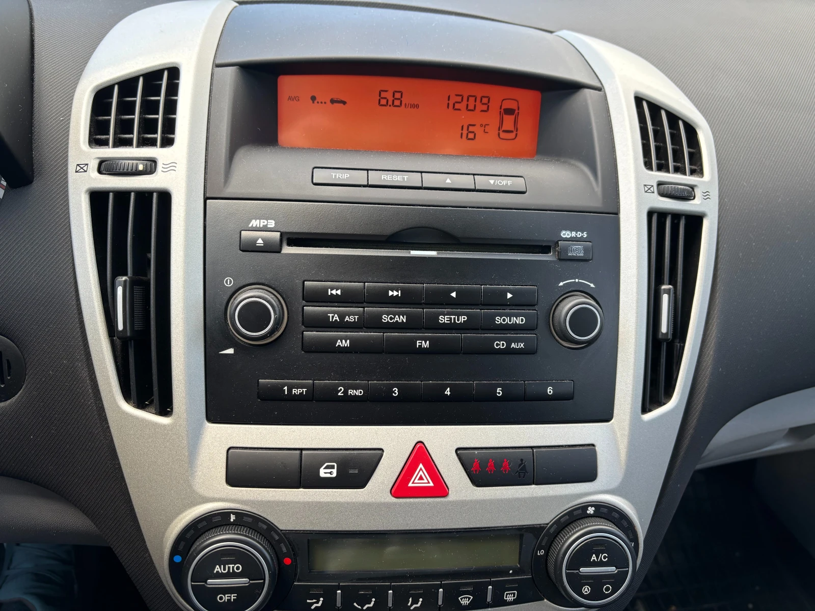 Kia Ceed  - изображение 7