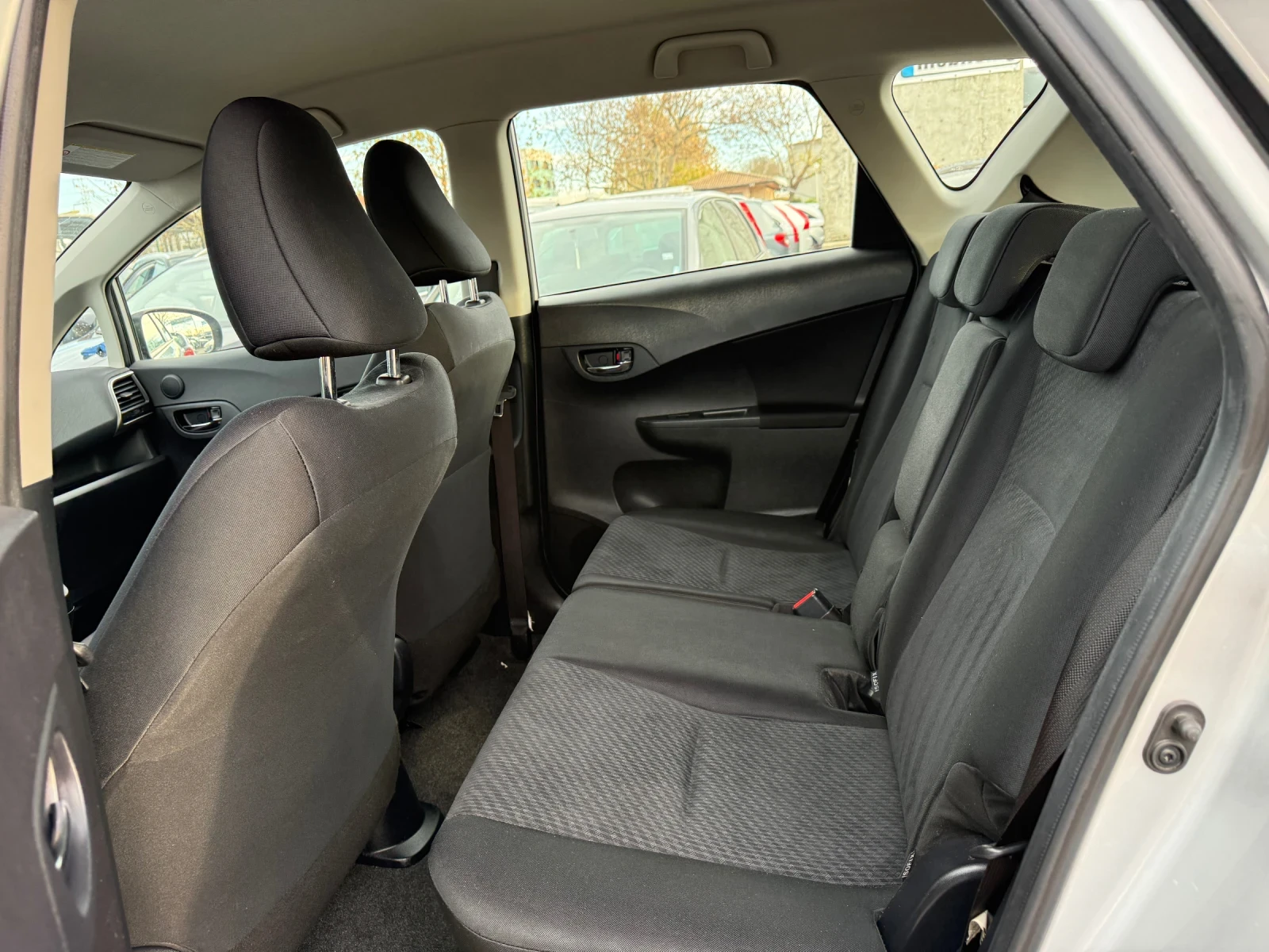 Toyota Verso S 1.3vvt-i - изображение 9