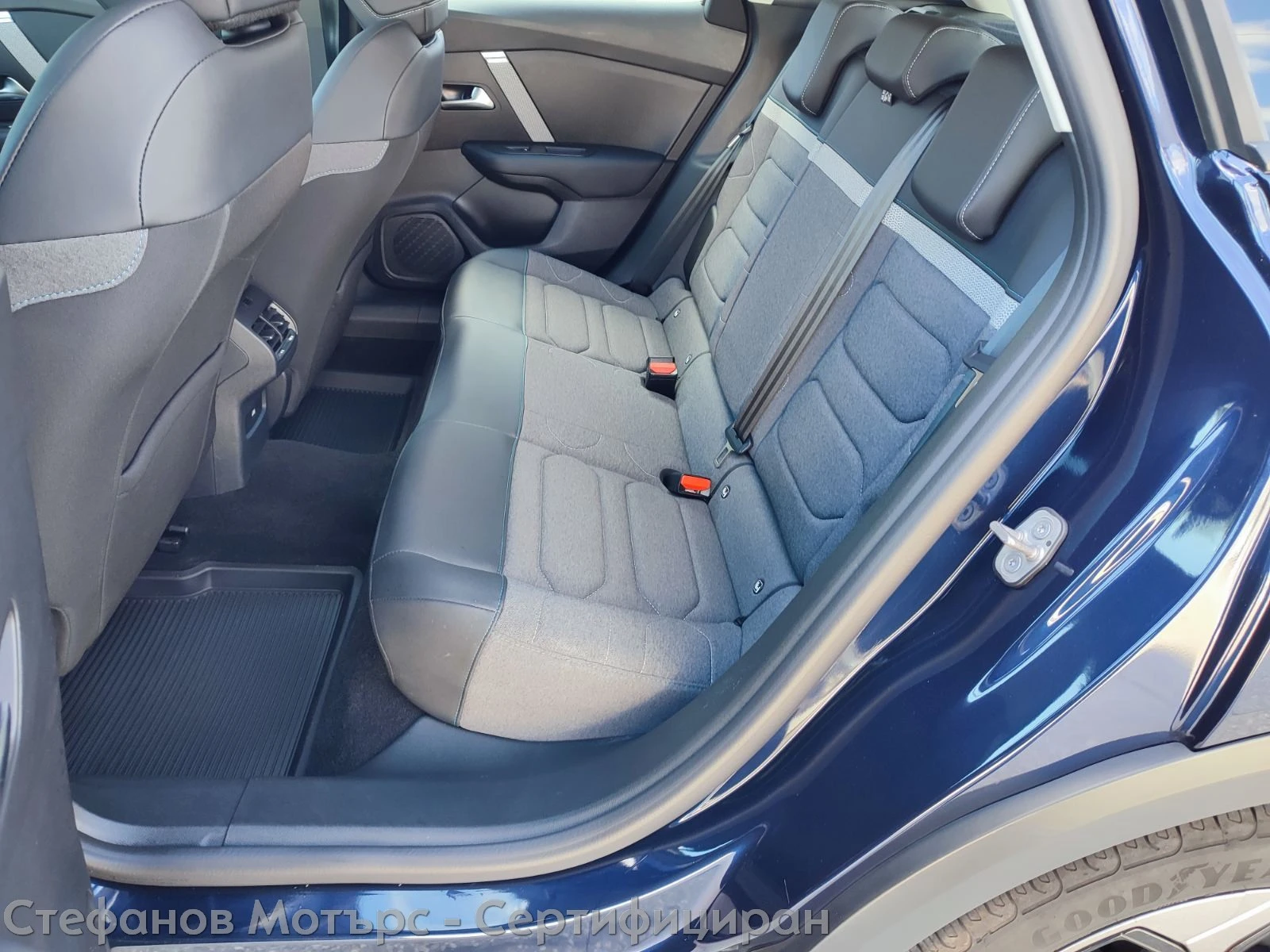 Citroen C4 C4 PLUS 1.2 PureTech (130hp) MT6 , снимка 13 - Автомобили и джипове - 53808030