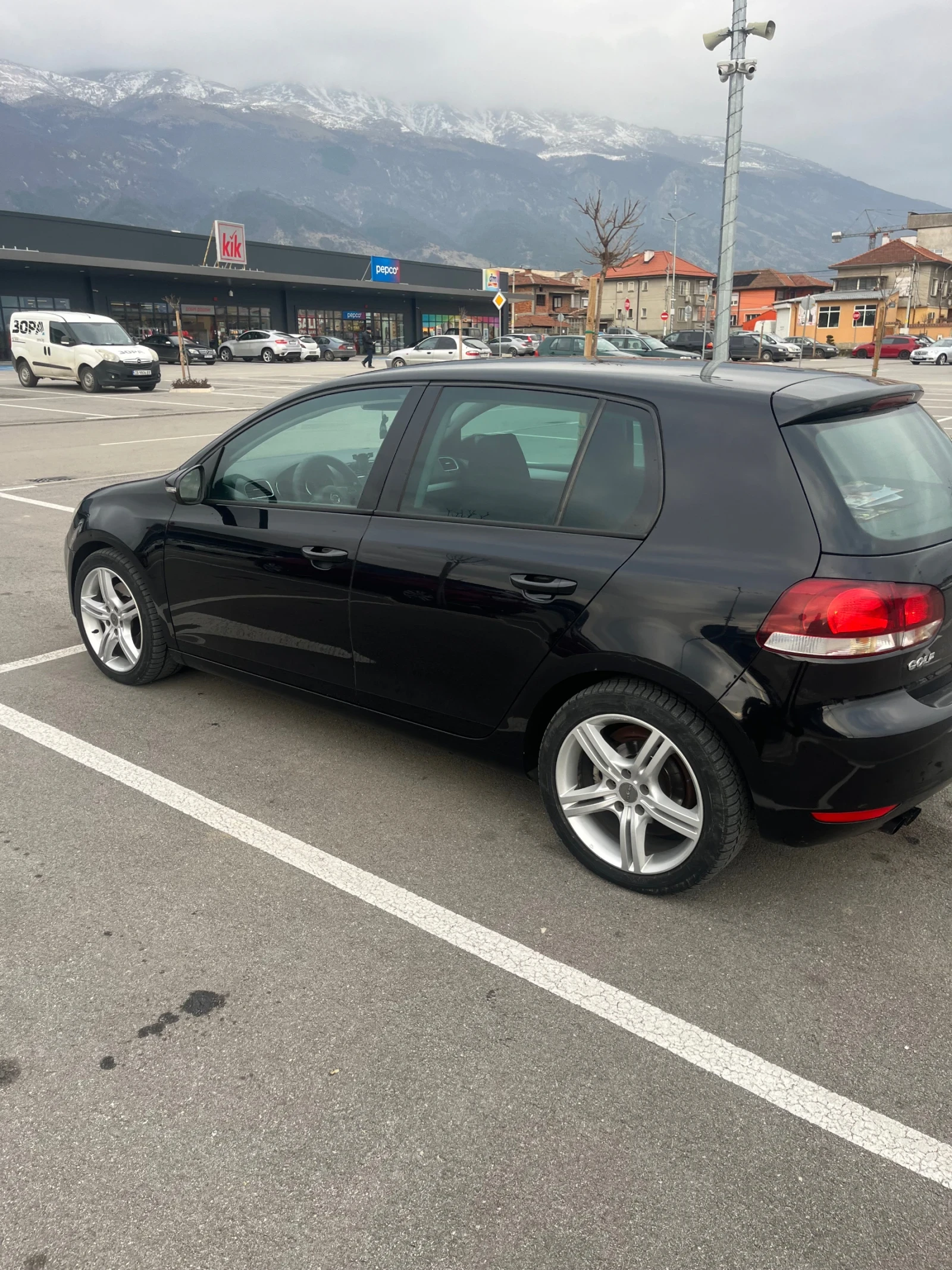 VW Golf, снимка 3 - Автомобили и джипове - 53998957