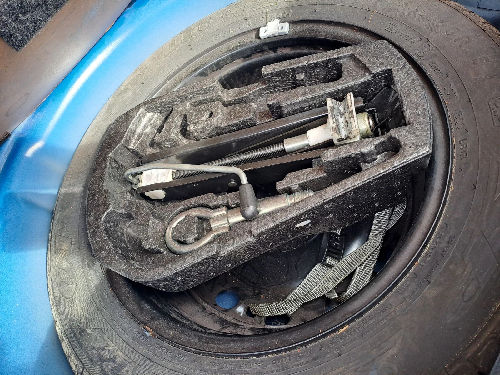 VW Polo 1.6 TDI, снимка 14 - Автомобили и джипове - 54159608