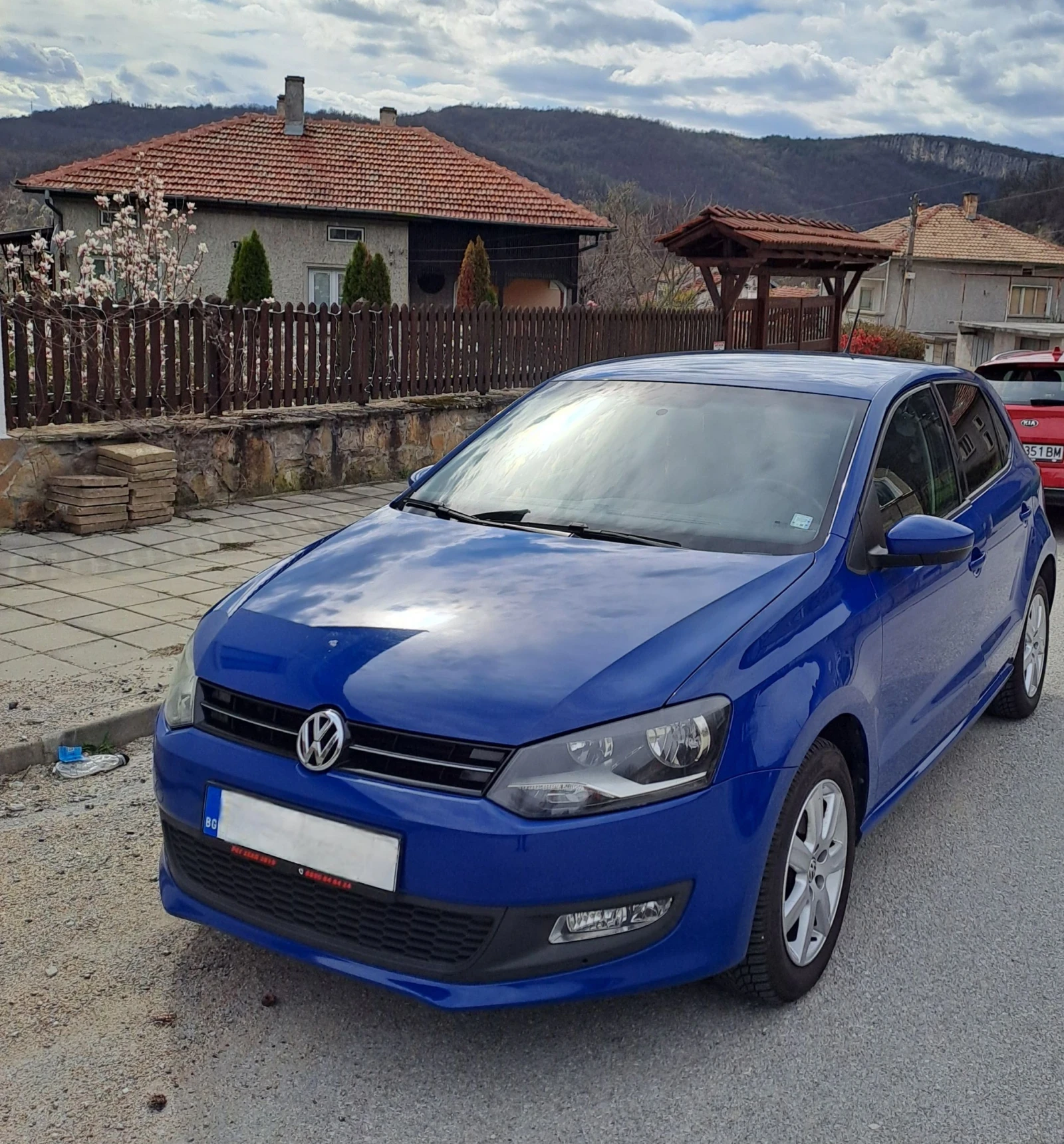 VW Polo 1.6 TDI, снимка 2 - Автомобили и джипове - 54159608