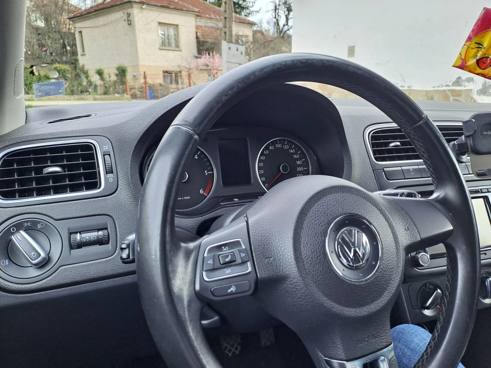 VW Polo 1.6 TDI, снимка 12 - Автомобили и джипове - 54159608