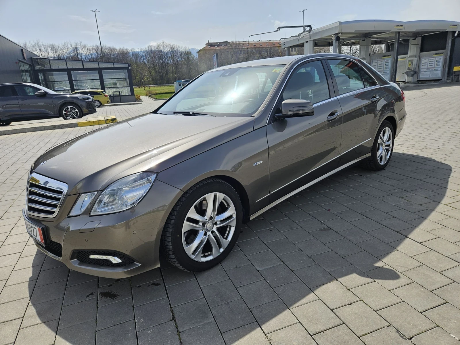 Mercedes-Benz E 350, снимка 8 - Автомобили и джипове - 54373019