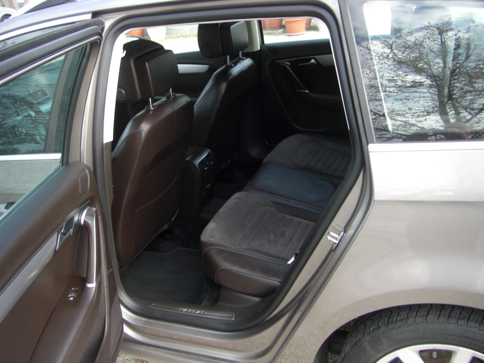 VW Passat 2.0TDI High Line NAVI 6ck.ПОДГРЕВ, снимка 13 - Автомобили и джипове - 54242234