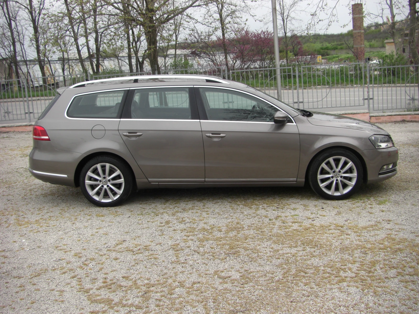 VW Passat 2.0TDI High Line NAVI 6ck.ПОДГРЕВ, снимка 6 - Автомобили и джипове - 54242234