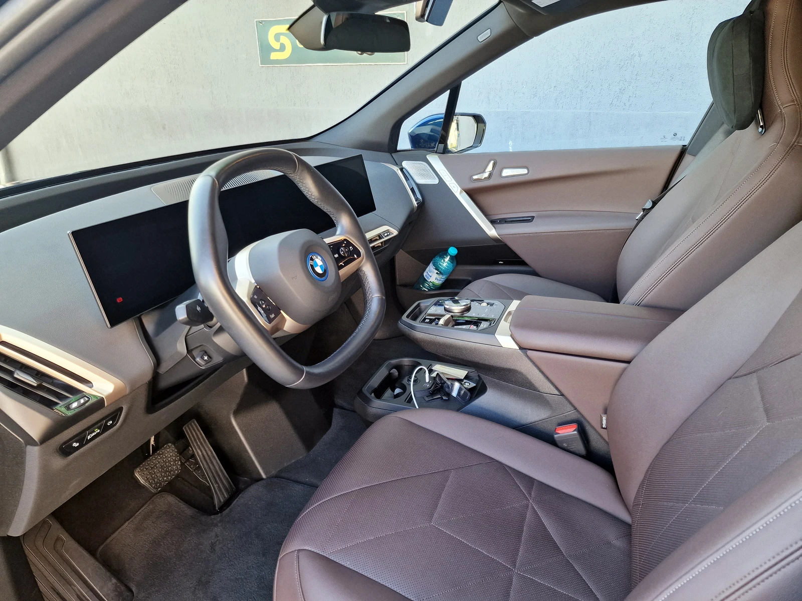 BMW iX iX 60M xDrive Въздух от България, снимка 12 - Автомобили и джипове - 54615398