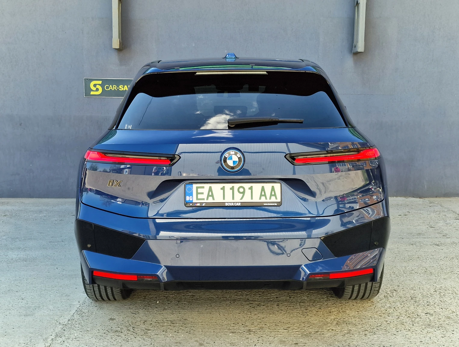 BMW iX iX 60M xDrive Въздух от България, снимка 7 - Автомобили и джипове - 54615398