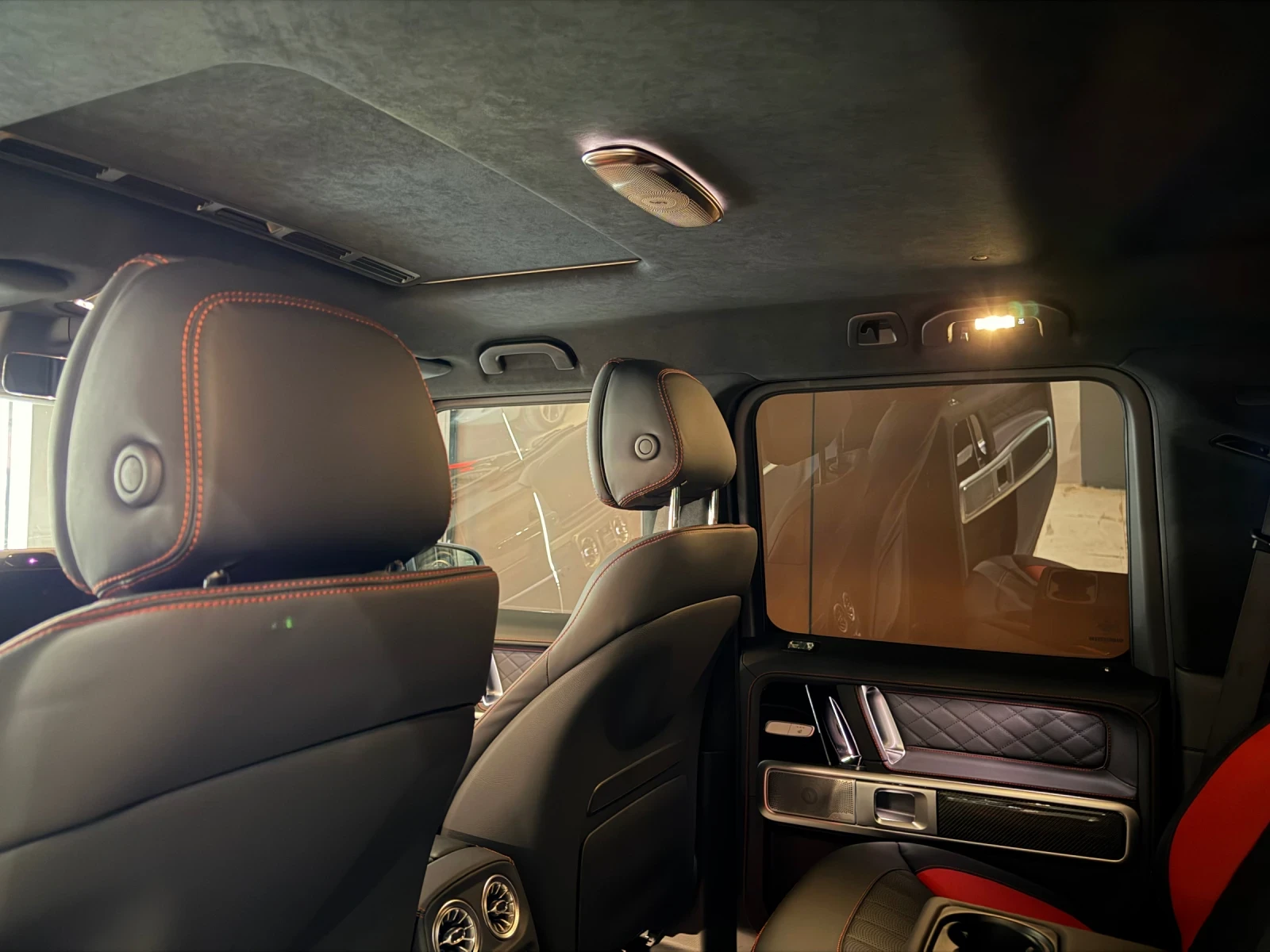 Mercedes-Benz G 63 AMG Carbon, Keyless, Activeride, снимка 15 - Автомобили и джипове - 54677173