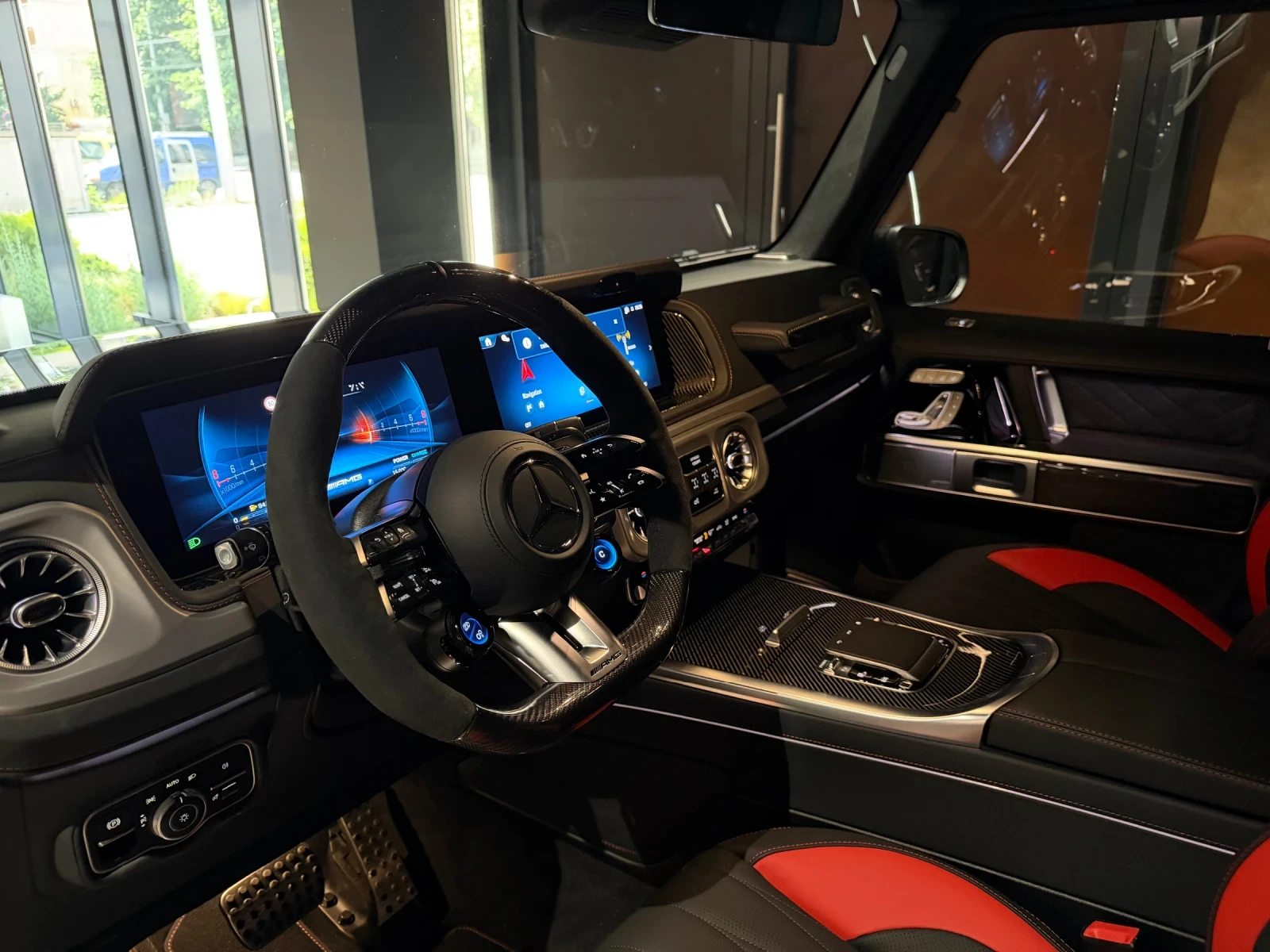 Mercedes-Benz G 63 AMG Carbon, Keyless, Activeride, снимка 11 - Автомобили и джипове - 54677173