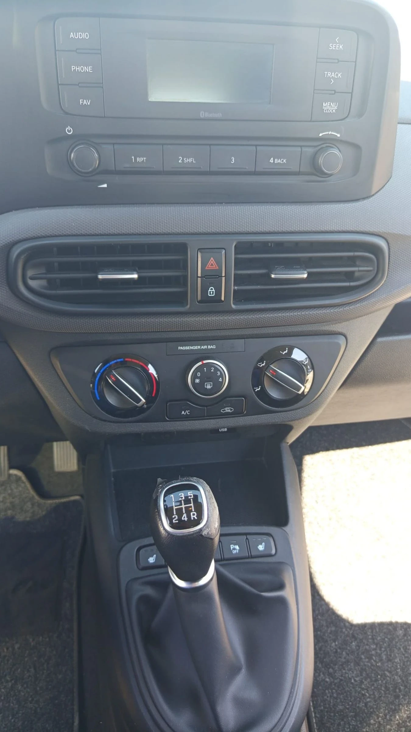 Hyundai I10 1.0, снимка 6 - Автомобили и джипове - 54687736