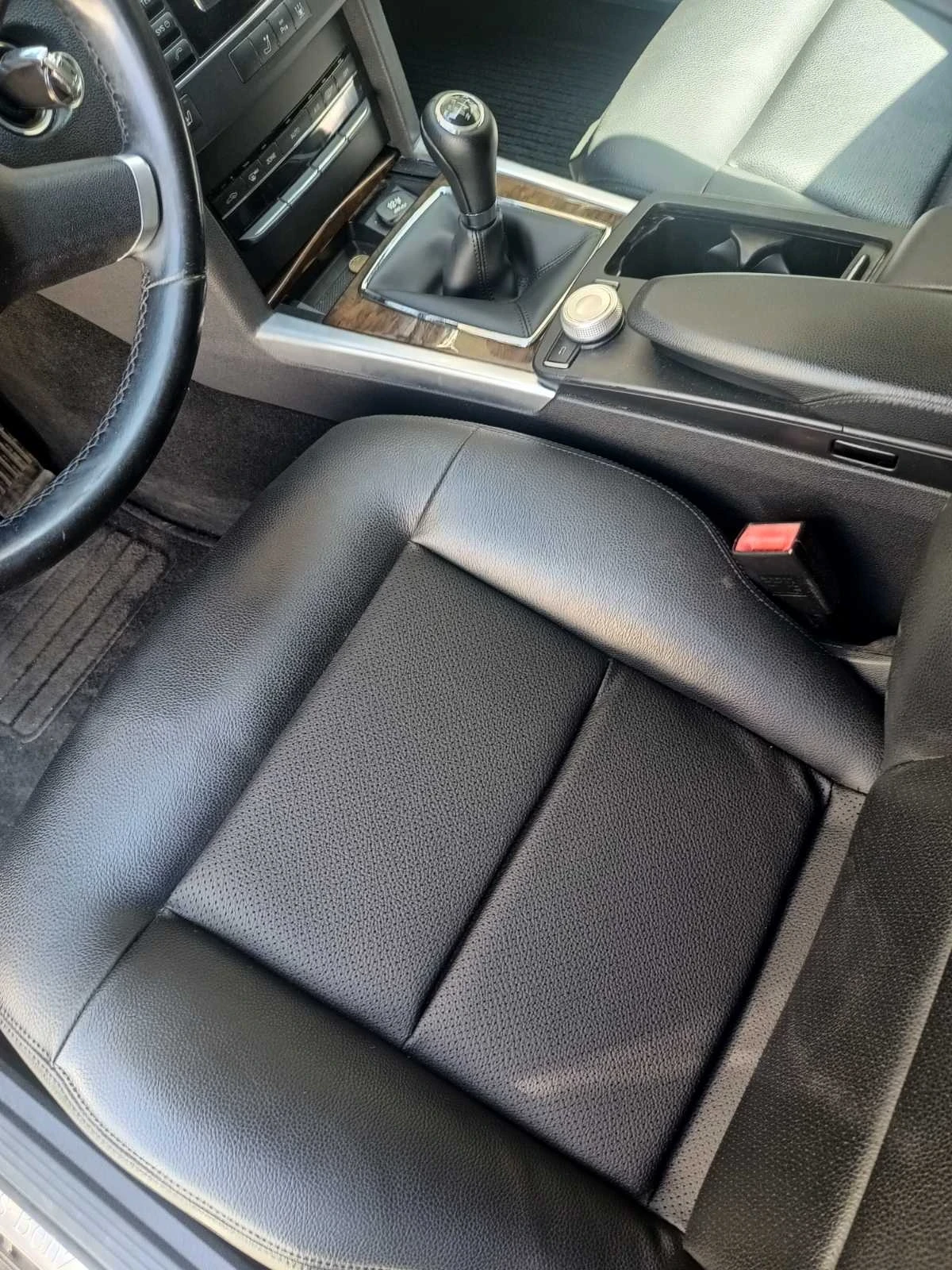 Mercedes-Benz E 220, снимка 8 - Автомобили и джипове - 55598902