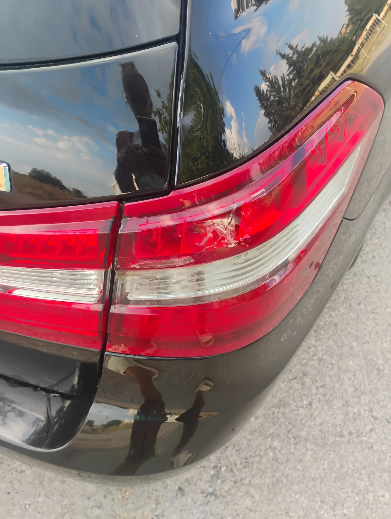 Mercedes-Benz E 220, снимка 14 - Автомобили и джипове - 55598902