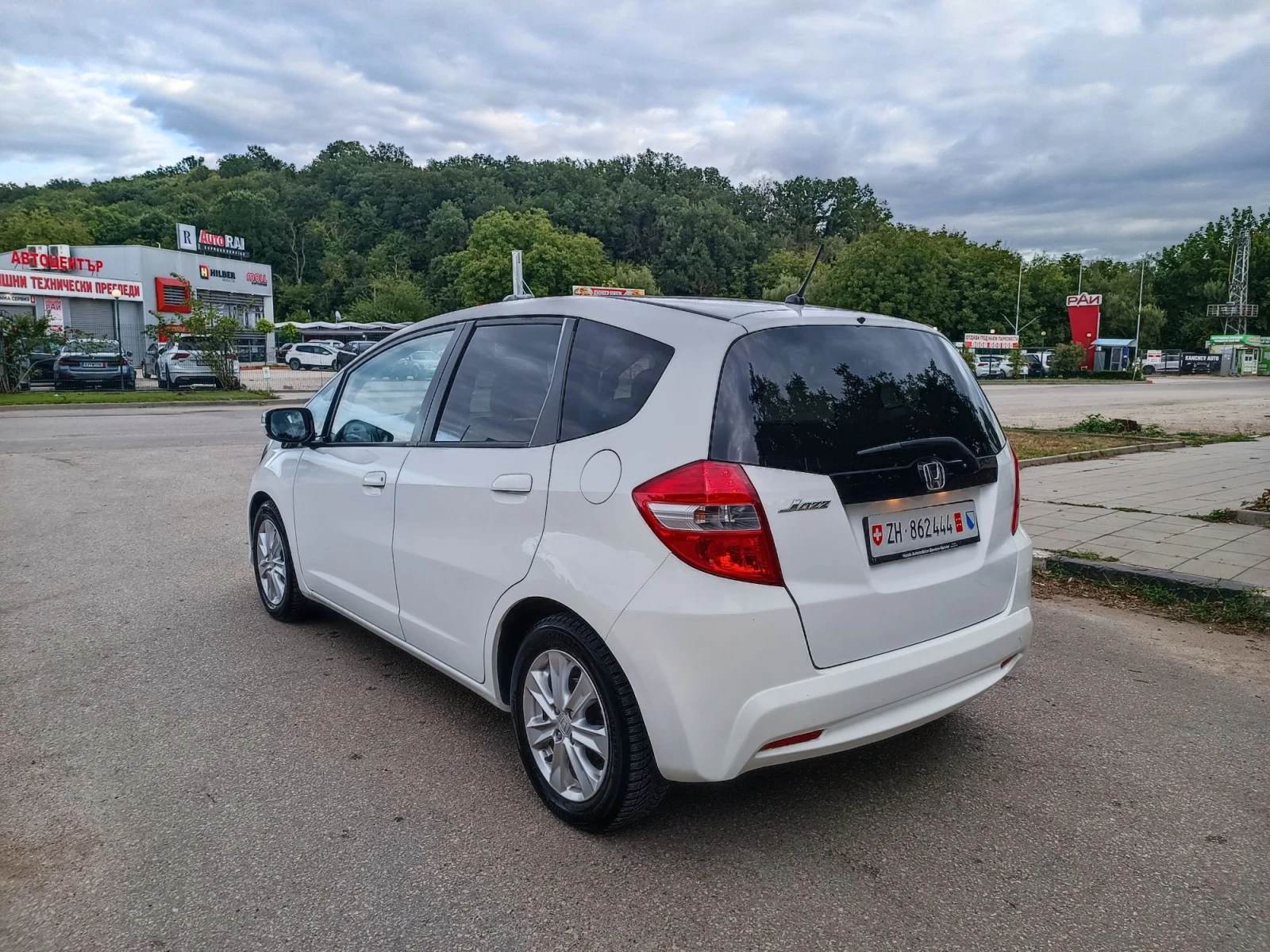 Honda Jazz 1.4i-99кс-ШВЕЙЦАРИЯ-РЪЧКА, снимка 5 - Автомобили и джипове - 55607200