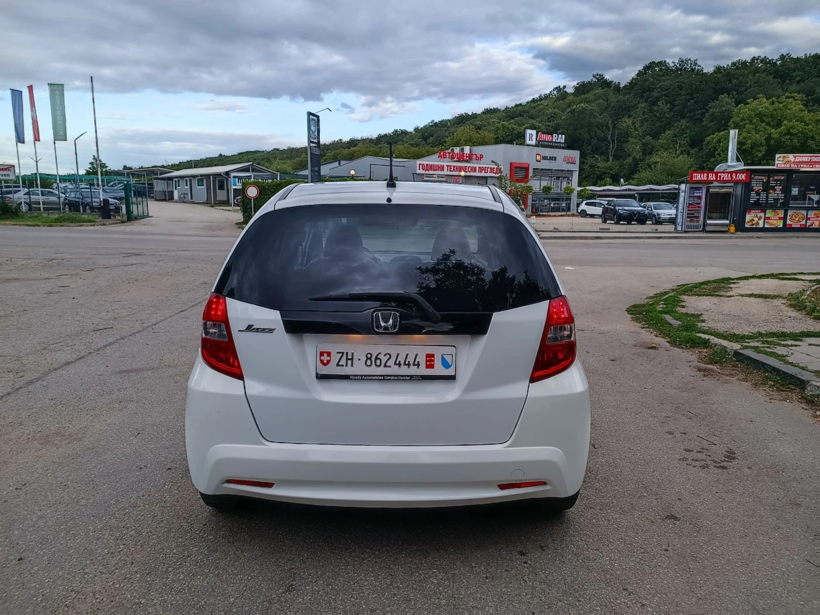 Honda Jazz 1.4i-99кс-ШВЕЙЦАРИЯ-РЪЧКА, снимка 4 - Автомобили и джипове - 55607200