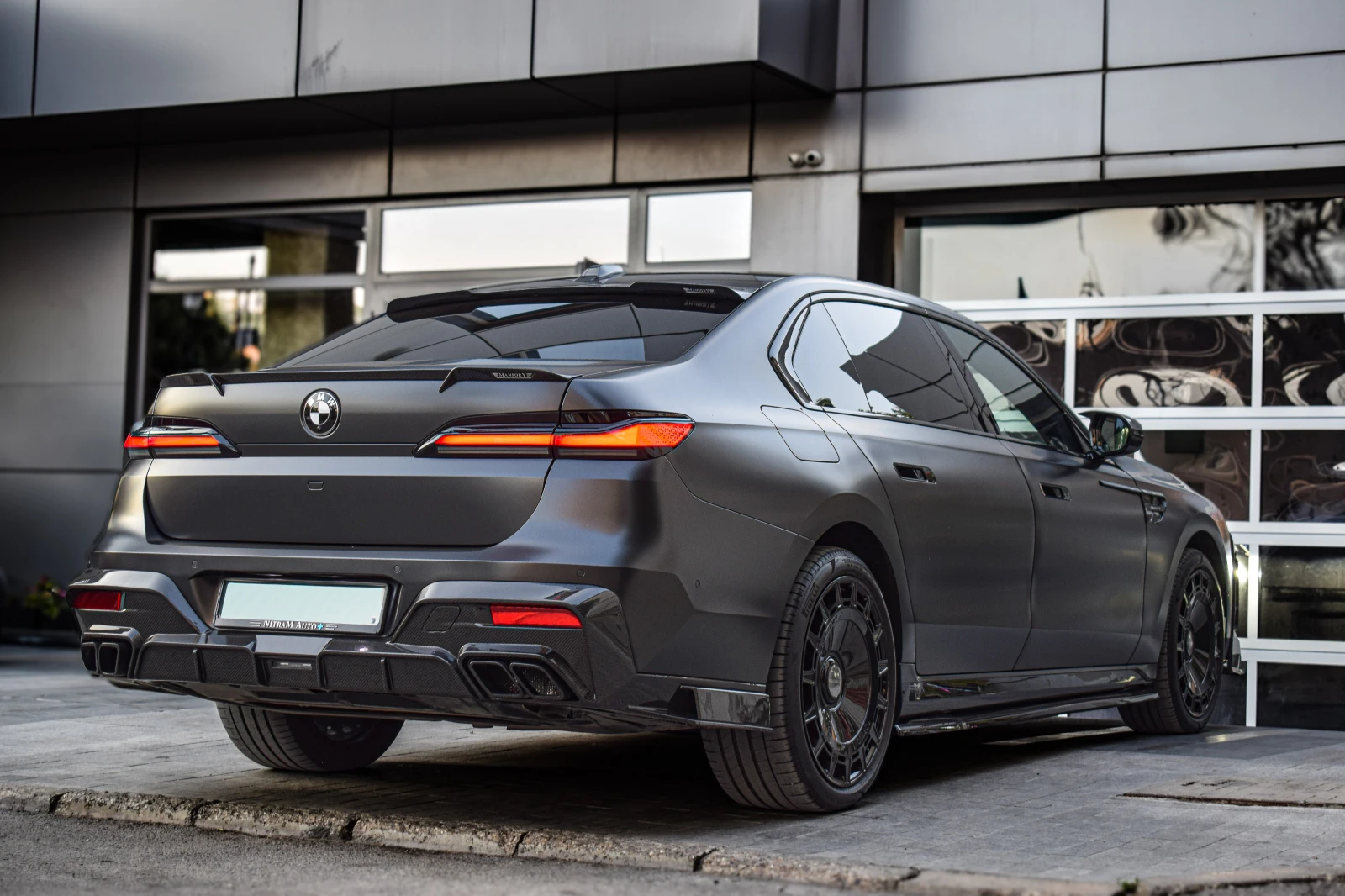 BMW 750 Mansory, снимка 5 - Автомобили и джипове - 55678752