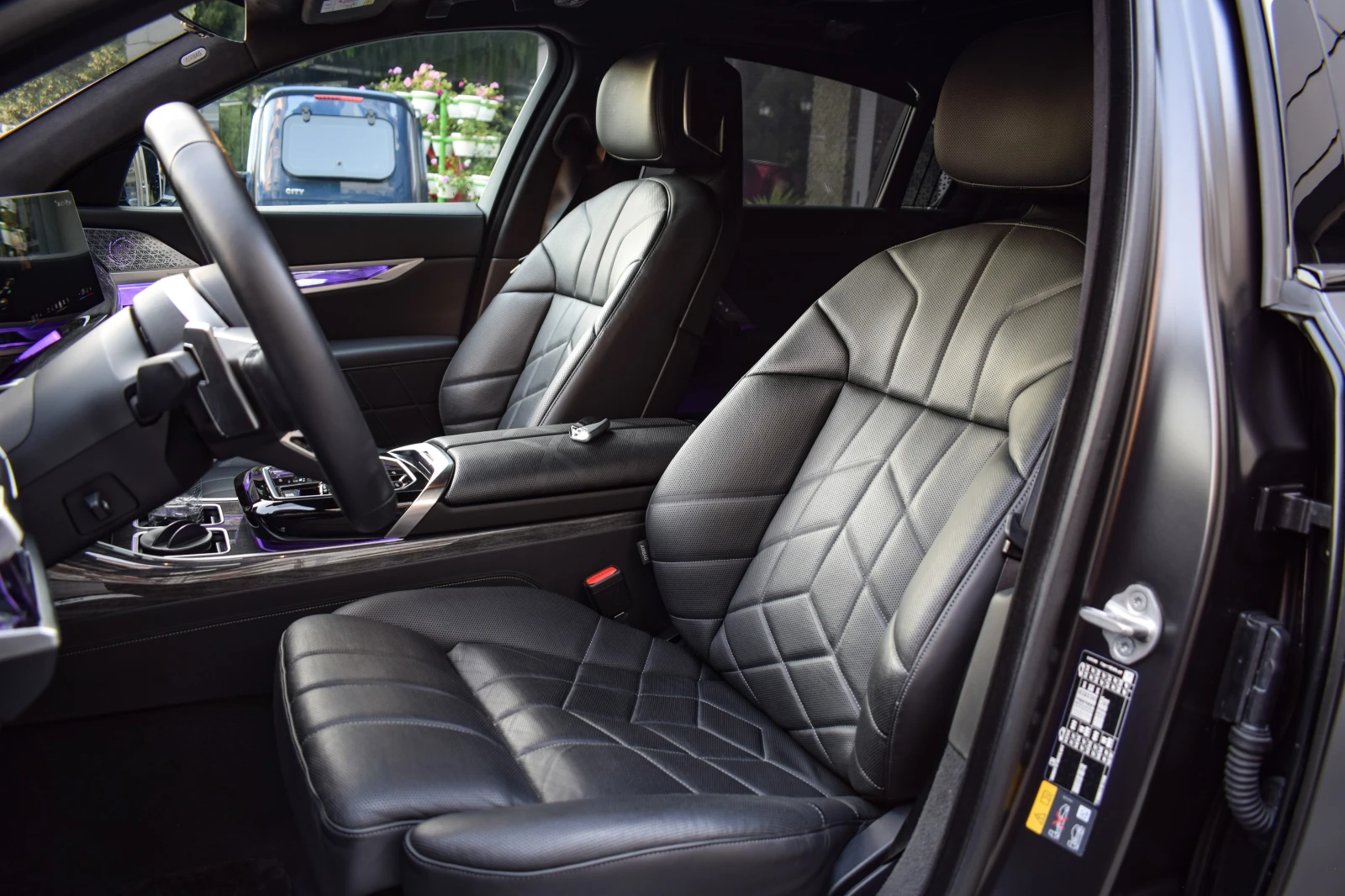 BMW 750 Mansory, снимка 7 - Автомобили и джипове - 55678752