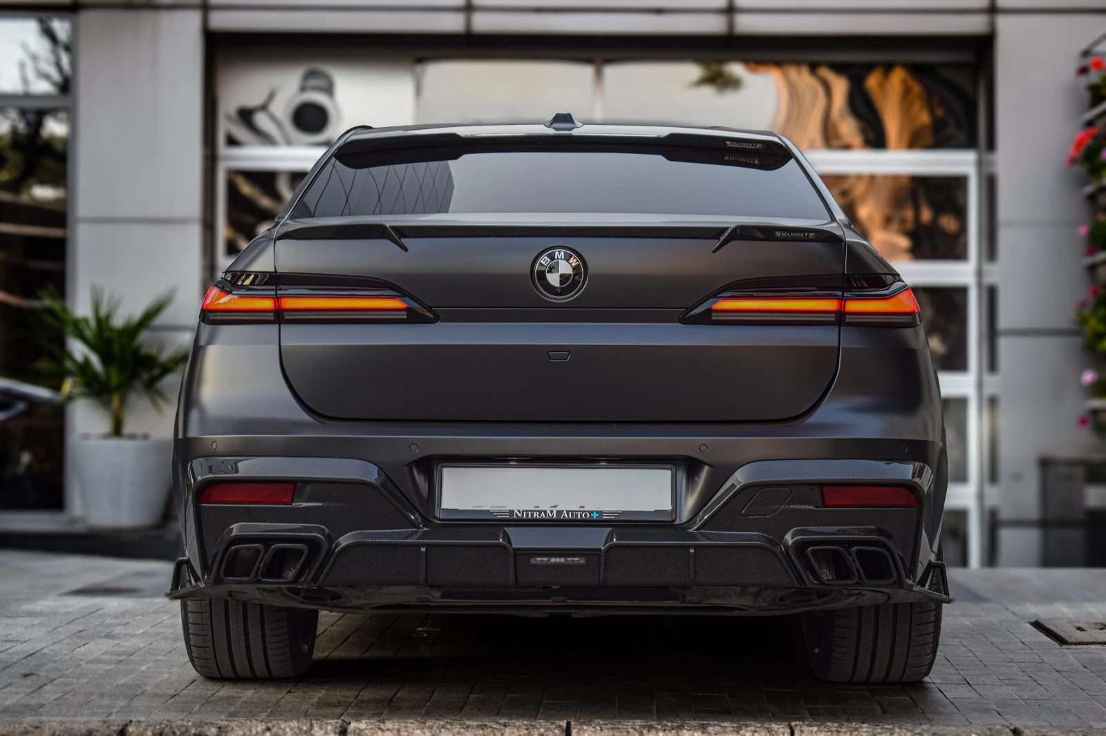 BMW 750 Mansory, снимка 6 - Автомобили и джипове - 55678752