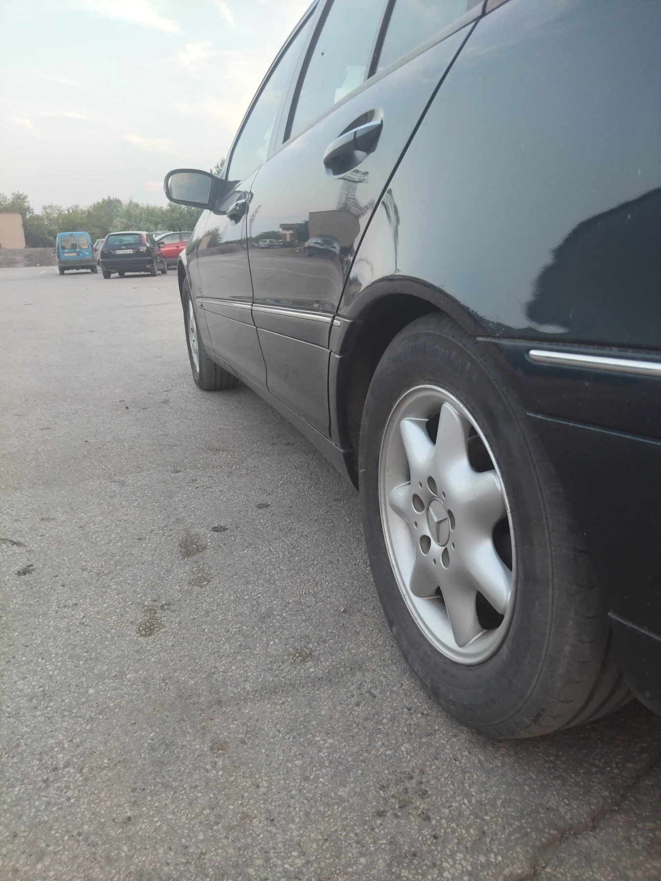 Mercedes-Benz C 200, снимка 4 - Автомобили и джипове - 55800871