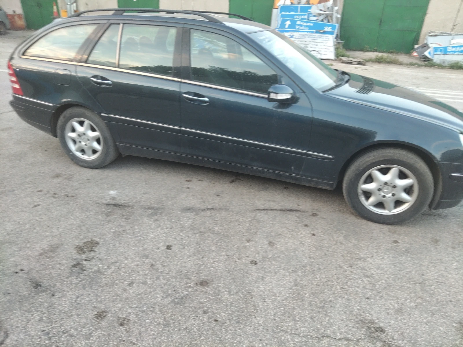 Mercedes-Benz C 200, снимка 2 - Автомобили и джипове - 55800871