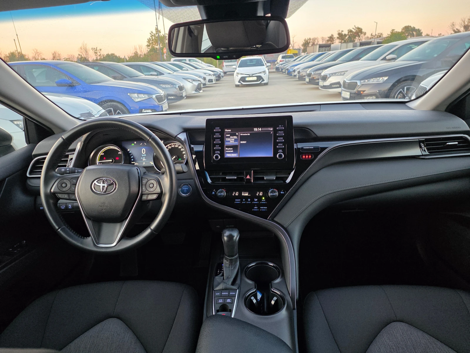 Toyota Camry  COMFORT 2.5 DUAL VVTI HYBRID B- ГАРАНЦИЯ ДО 2032г, снимка 15 - Автомобили и джипове - 56137318