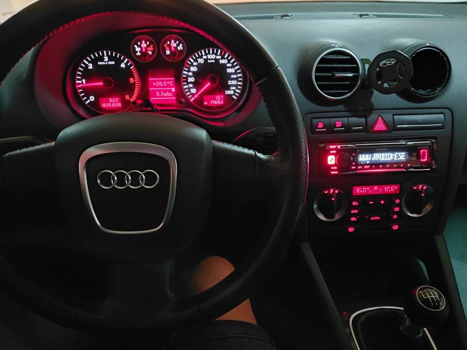 Audi A3 TDI-5вр.Перфектен, снимка 11 - Автомобили и джипове - 56138777