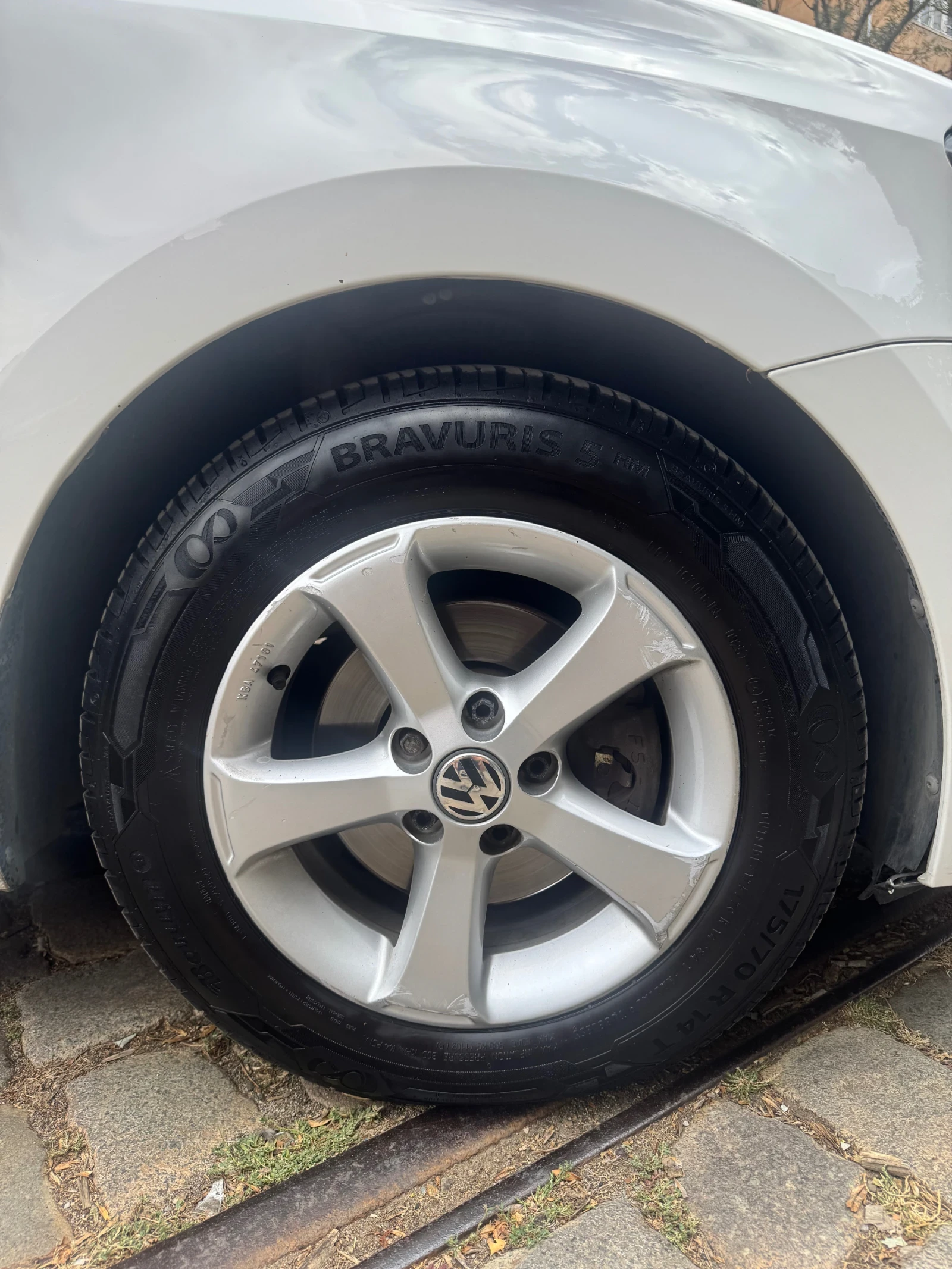 VW Polo 1.2TDI* Обслужен* Топ* НОВА* , снимка 11 - Автомобили и джипове - 56164303