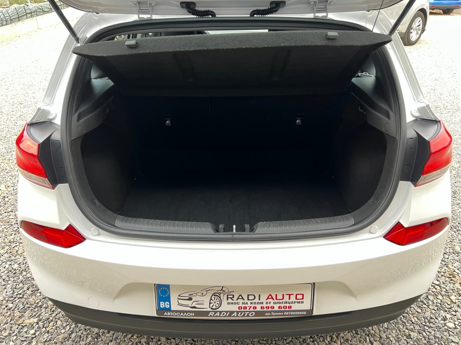 Hyundai I30 1.4MPi 100к.с ШВЕЙЦАРИЯ, снимка 5 - Автомобили и джипове - 56237172