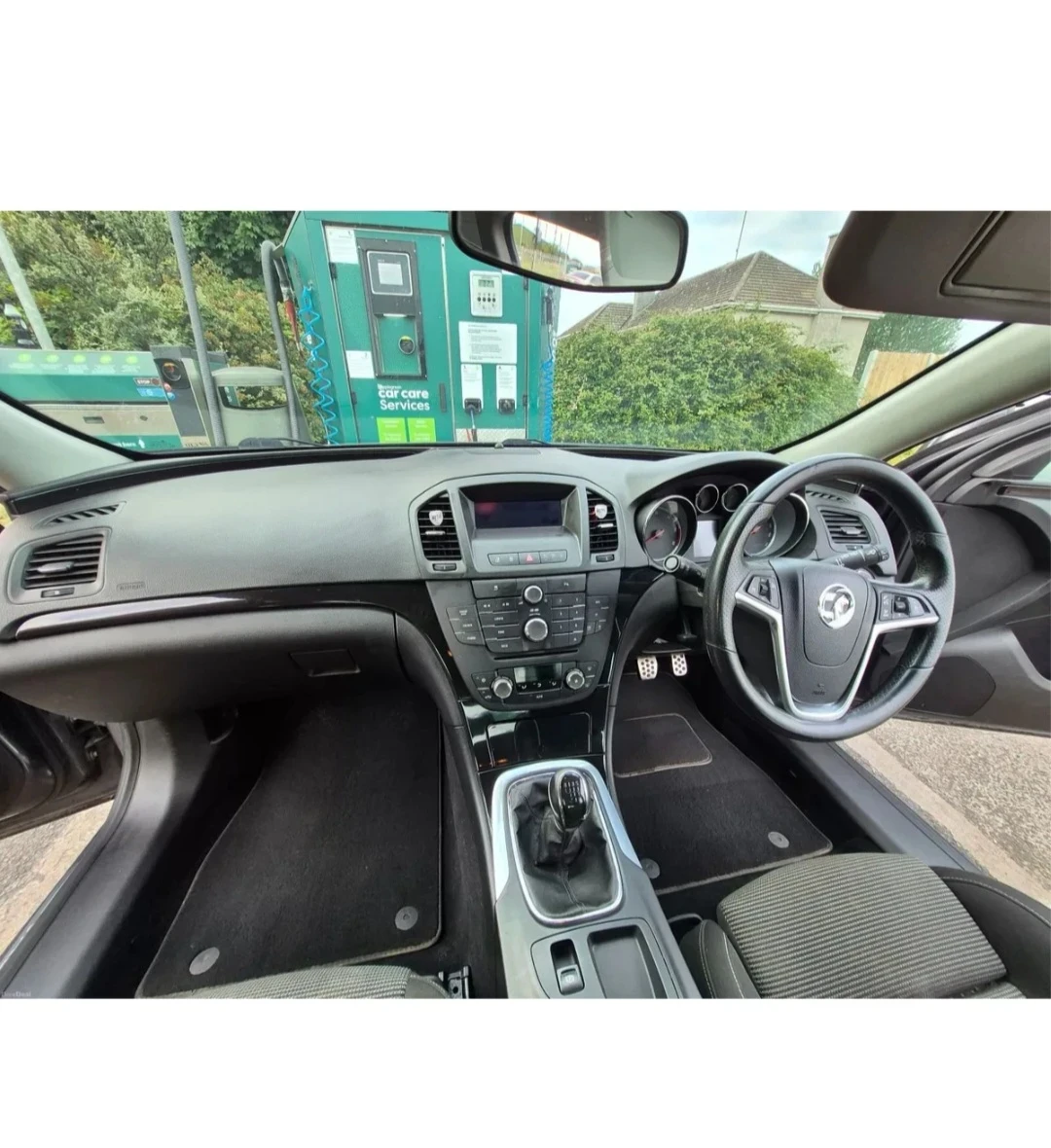 Opel Insignia, снимка 2 - Автомобили и джипове - 56448324