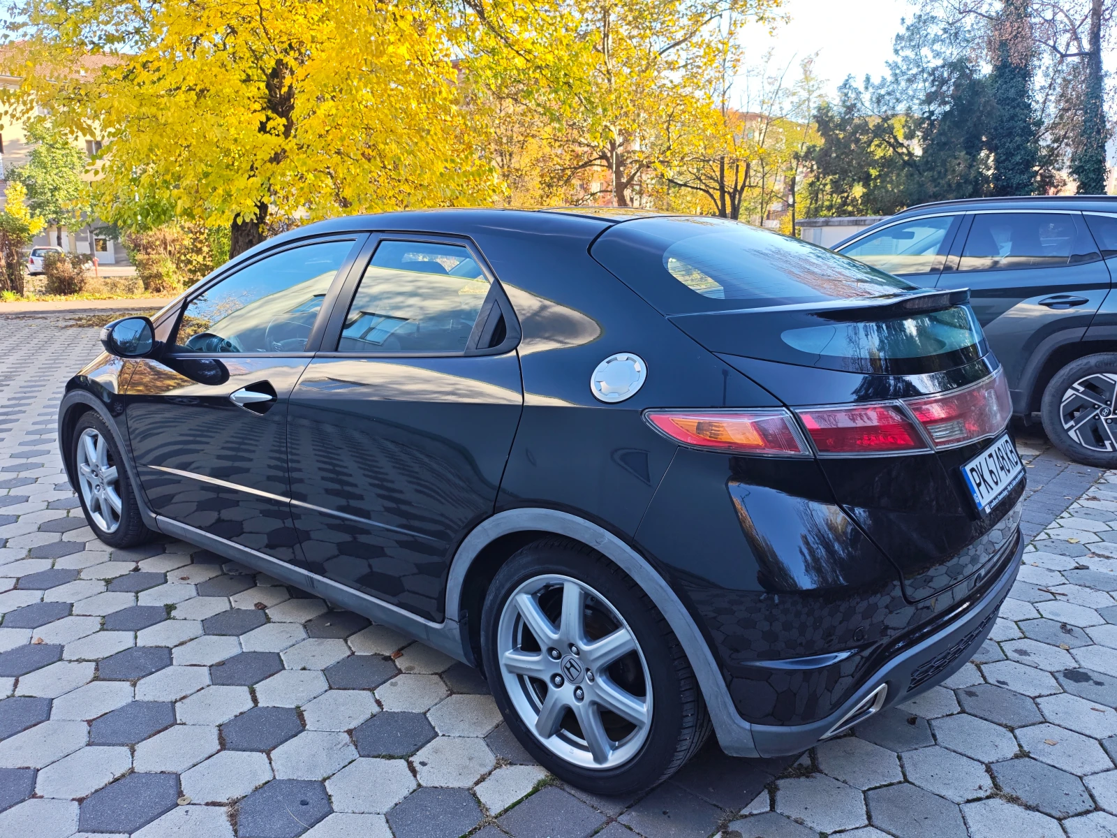 Honda Civic 1.8 i-VTEC , снимка 2 - Автомобили и джипове - 56656610