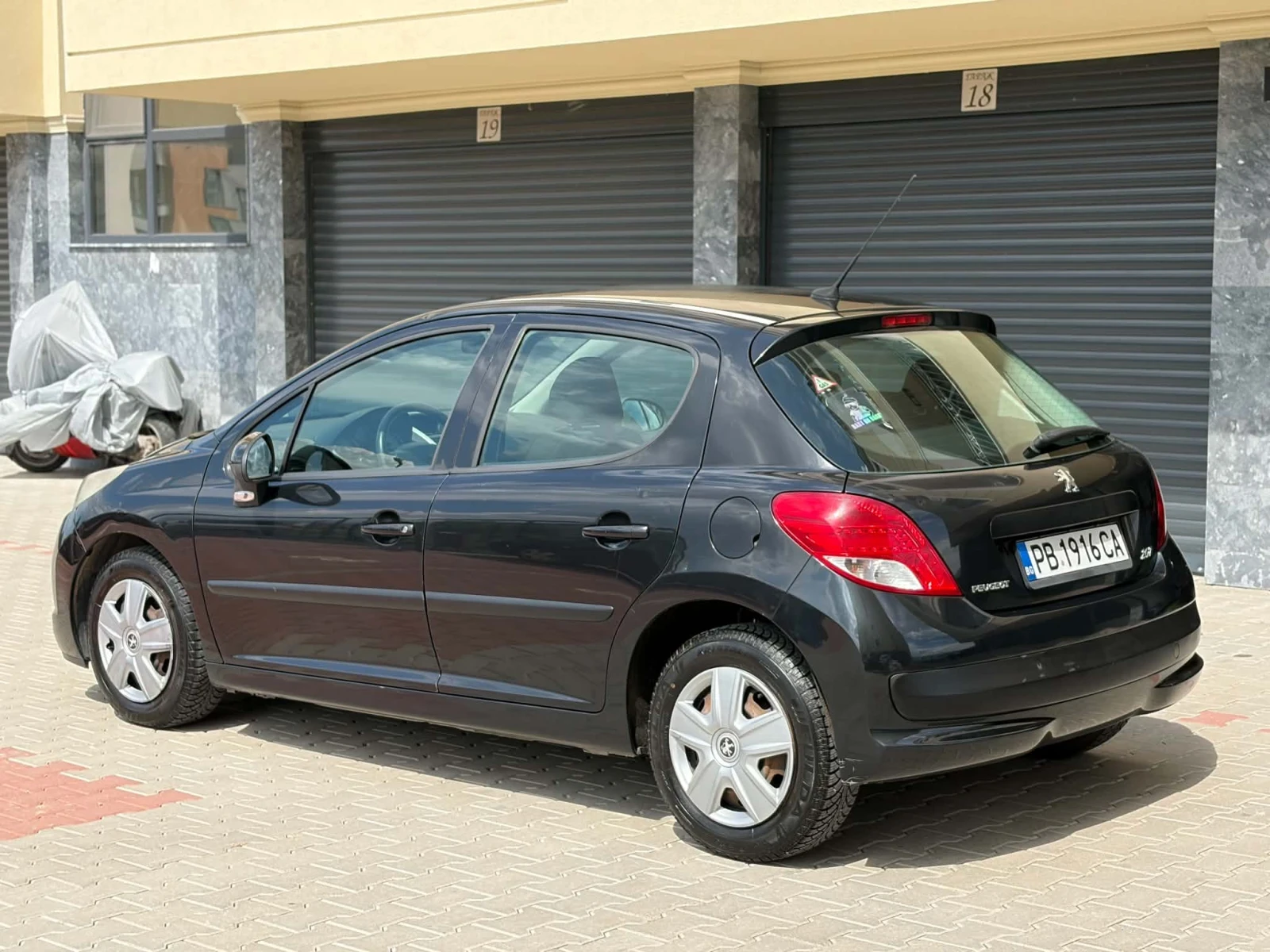 Peugeot 207 1.4 LPG, снимка 4 - Автомобили и джипове - 56708980