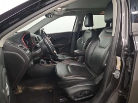 Jeep Compass TRAILHAWK/КОЖА/ПОДГРЕВ/ПАНО/CARFAX/ФИНАНСИРАНЕ, снимка 6
