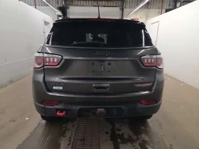 Jeep Compass TRAILHAWK/КОЖА/ПОДГРЕВ/ПАНО/CARFAX/ФИНАНСИРАНЕ, снимка 4