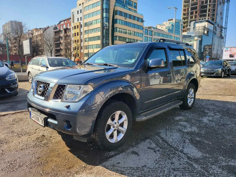 Nissan Pathfinder 2.5dci 174k.c., снимка 1 - Автомобили и джипове - 48923040