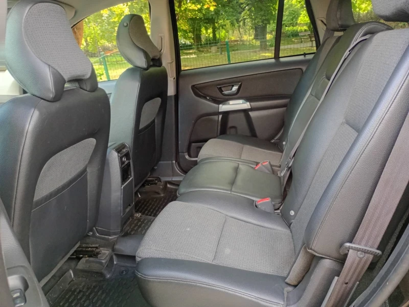 Volvo Xc90 2.5i* ГАЗ* ПОДГРЕВ* ТЕГЛИЧ* , снимка 13 - Автомобили и джипове - 51391356