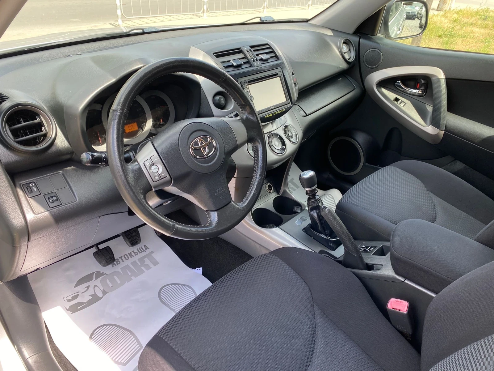 Toyota Rav4 2.2D-4D/4х4/NAVI - изображение 7