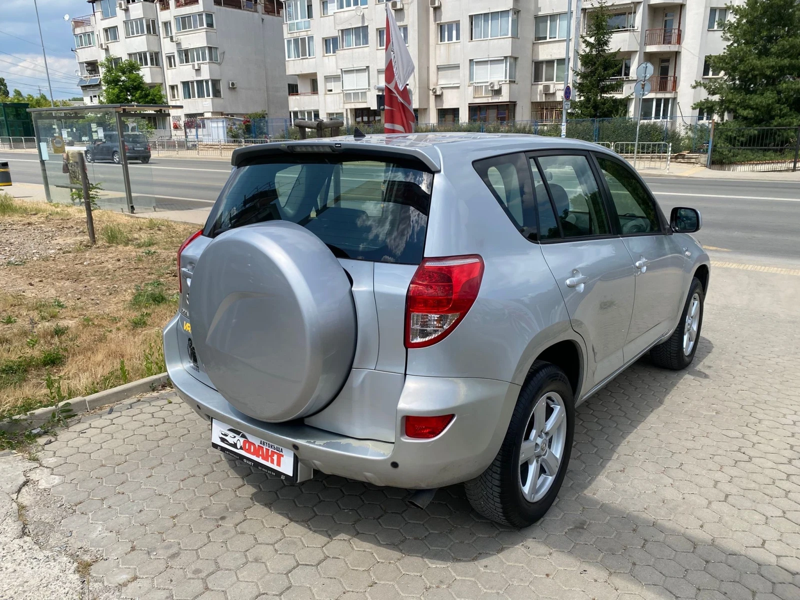 Toyota Rav4 2.2D-4D/4х4/NAVI - изображение 4