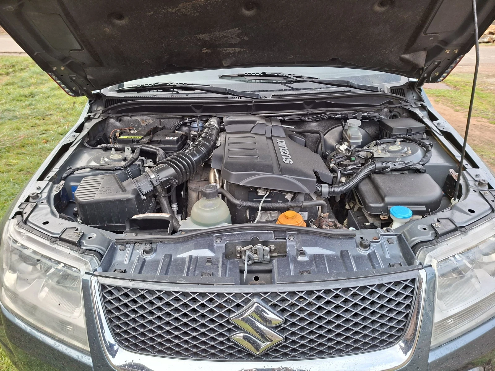 Suzuki Grand vitara 1.9 ddis, снимка 5 - Автомобили и джипове - 53903369