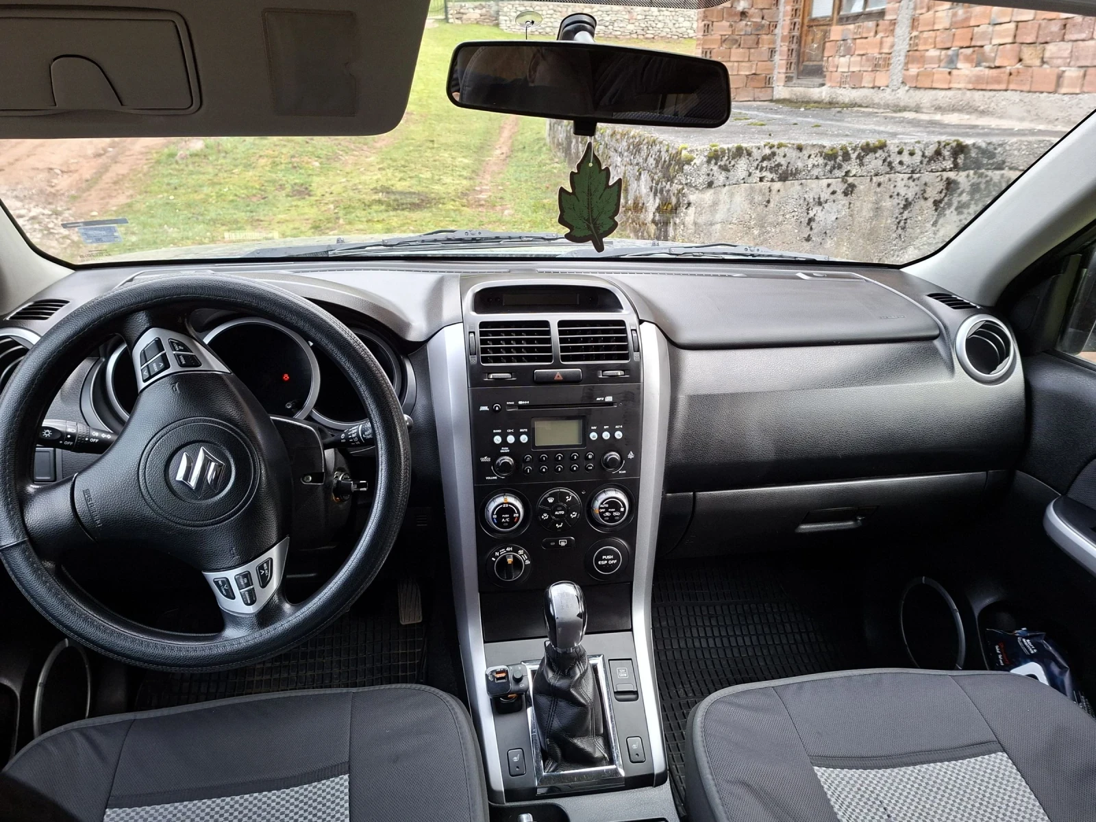 Suzuki Grand vitara 1.9 ddis, снимка 6 - Автомобили и джипове - 53903369