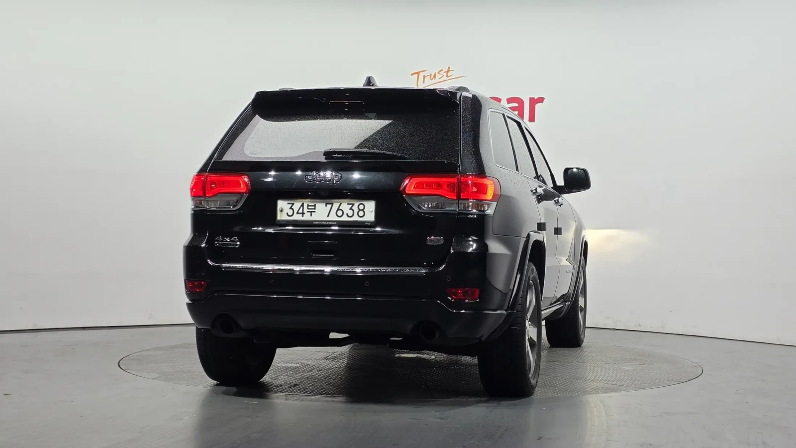 Jeep Grand cherokee 3.0 Overland, снимка 4 - Автомобили и джипове - 54764009