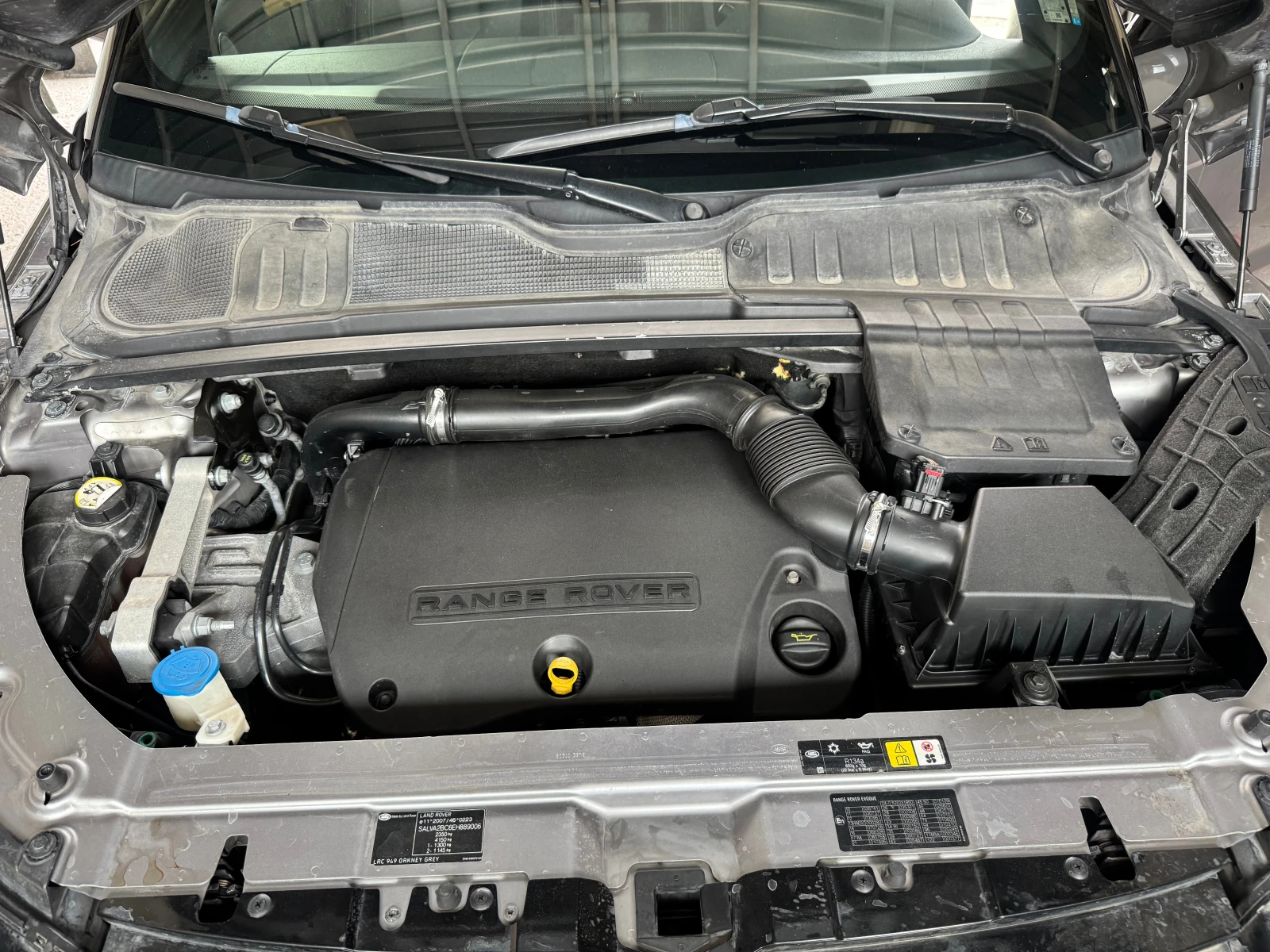 Land Rover Range Rover Evoque 2.2 D 4x4, снимка 15 - Автомобили и джипове - 55067228