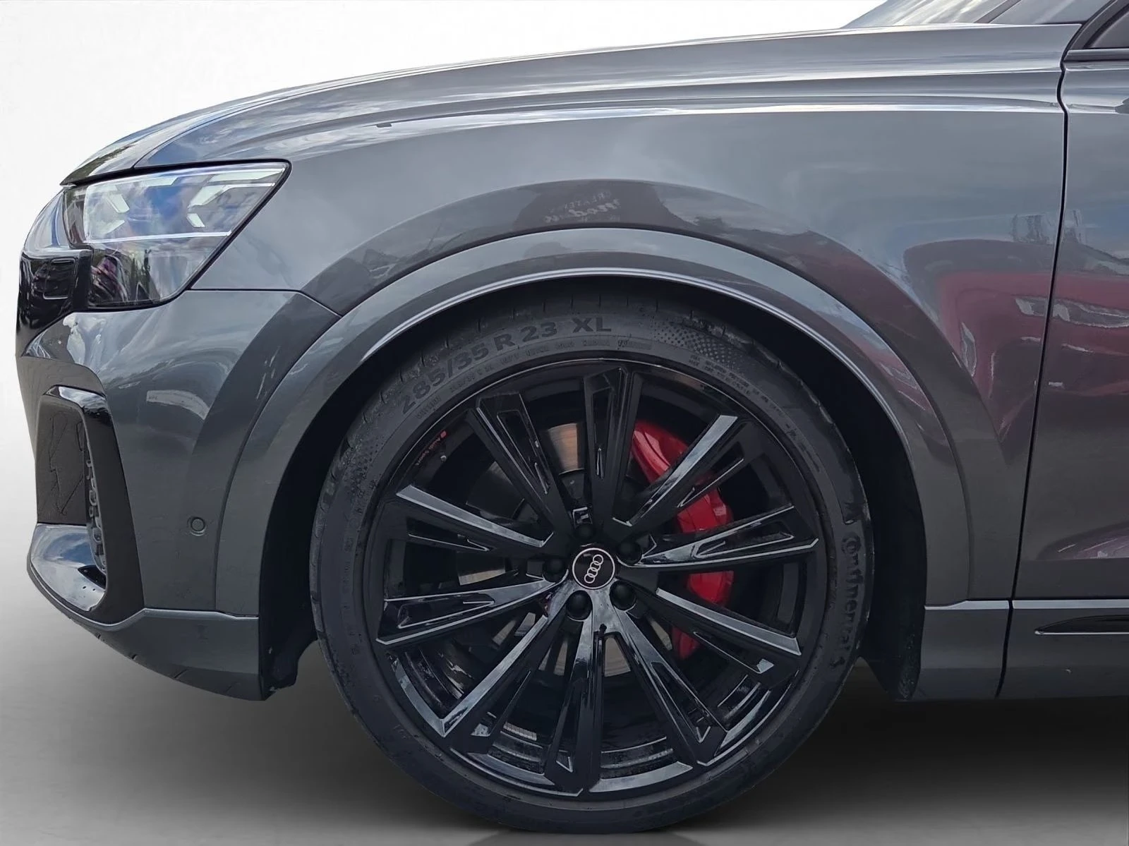 Audi SQ8 FACELIFT / BLACK OPTIC / B&O / HUD / PANO / 360 /, снимка 3 - Автомобили и джипове - 56068167
