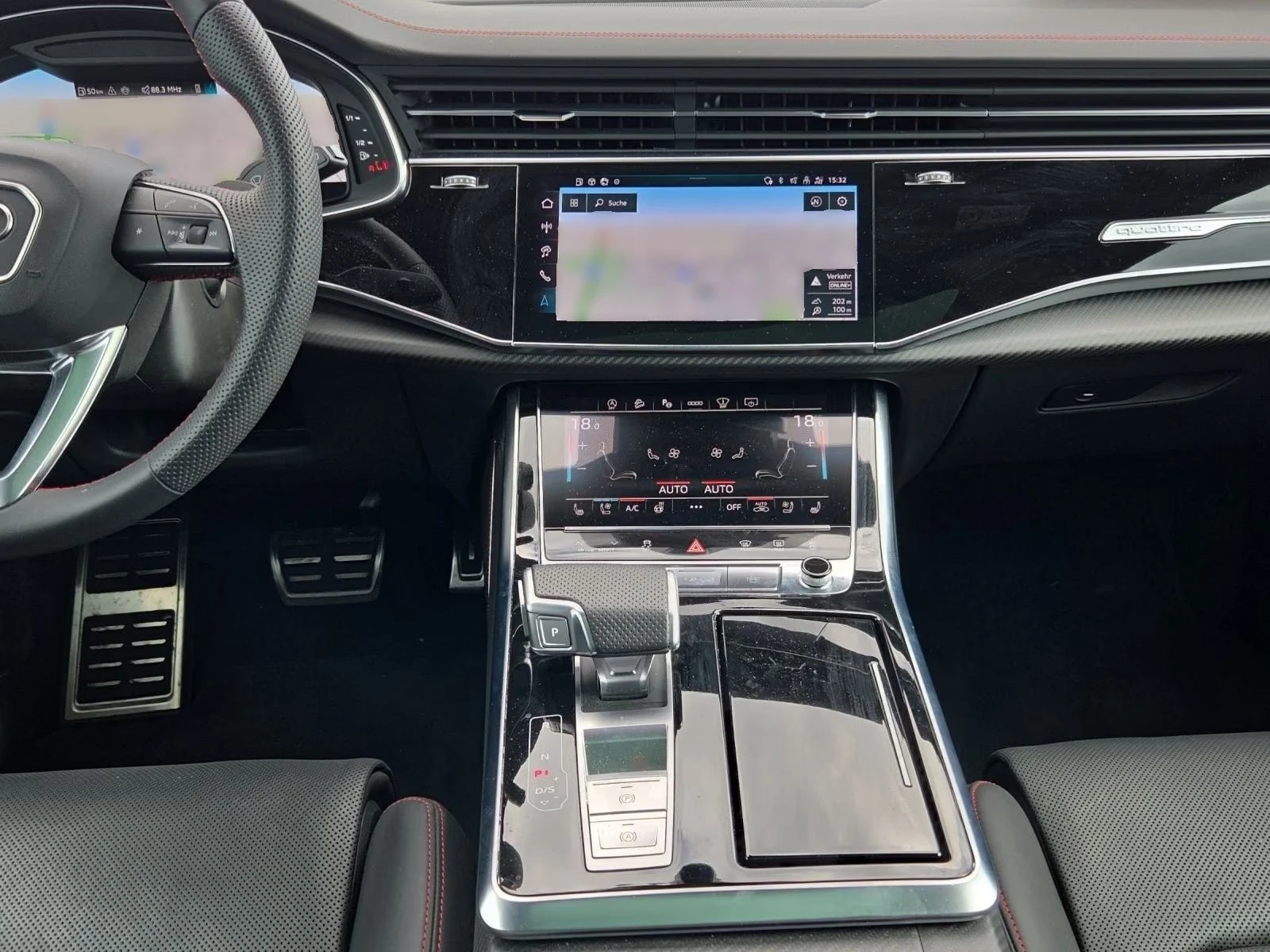 Audi SQ8 FACELIFT / BLACK OPTIC / B&O / HUD / PANO / 360 /, снимка 10 - Автомобили и джипове - 56068167